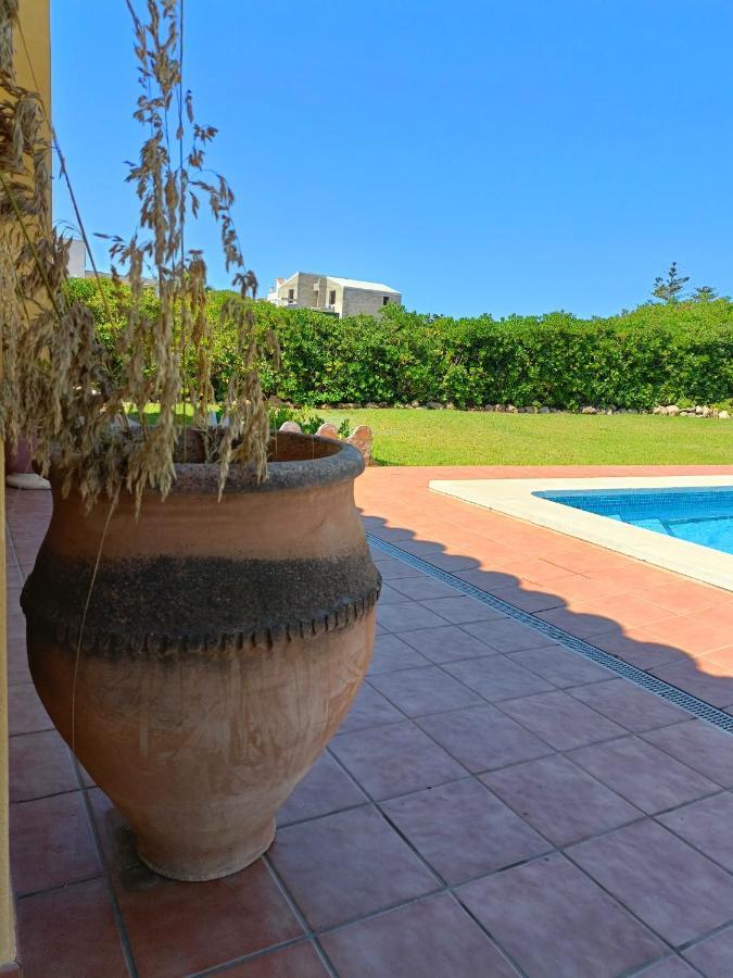 Villa Vega Relax En El Paraiso Es Mercadal Exterior photo